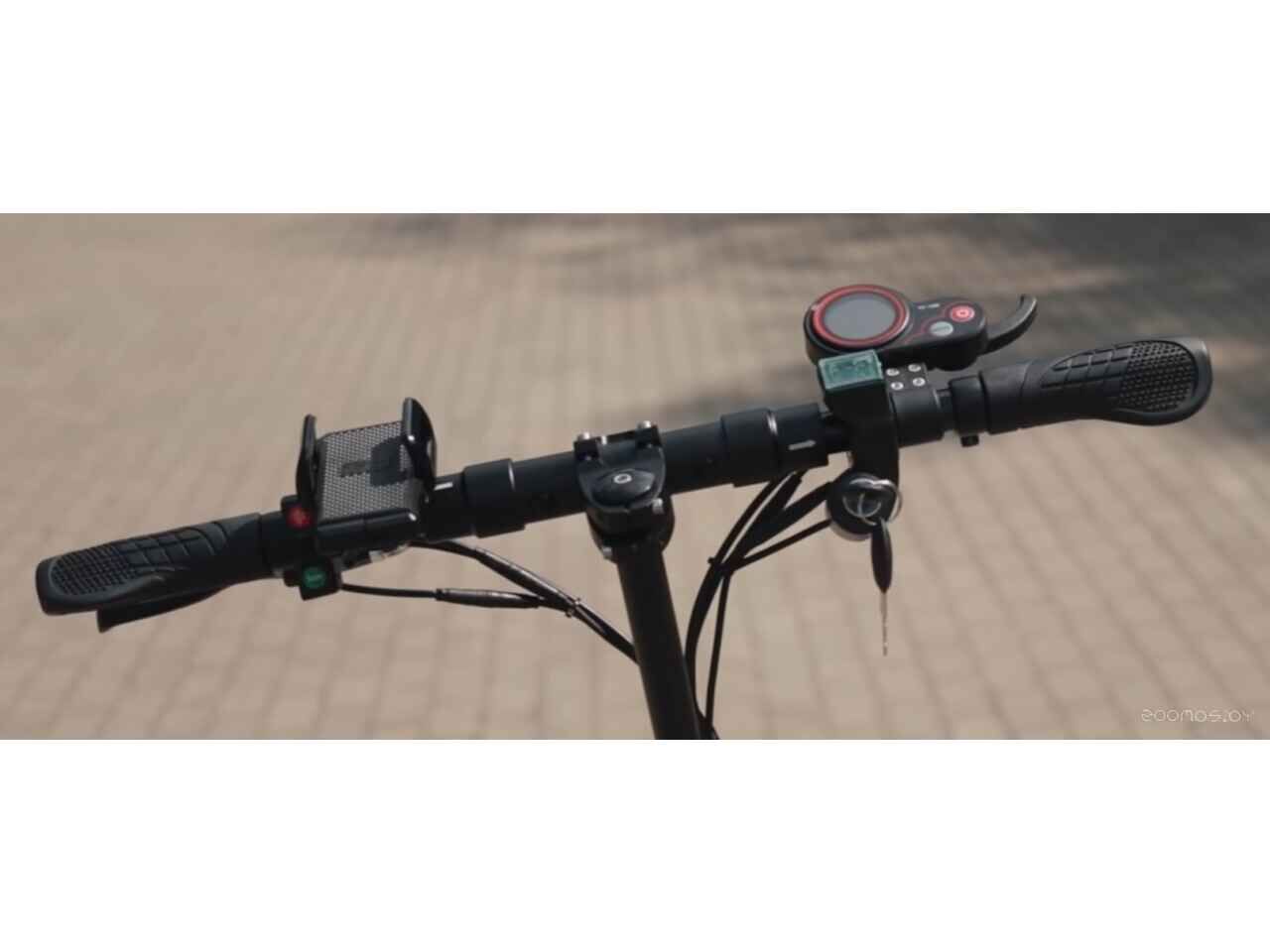 Электросамокат Kugoo M4 Pro 18 Ah 2021 (черный) Электросамокат Kugoo M4 Pro 18 Ah 2021 (черный)