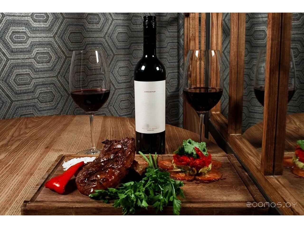 Винный шкаф Caso WineSafe 12 (черный) Винный шкаф Caso WineSafe 12 (черный)