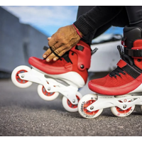 Роликовые коньки