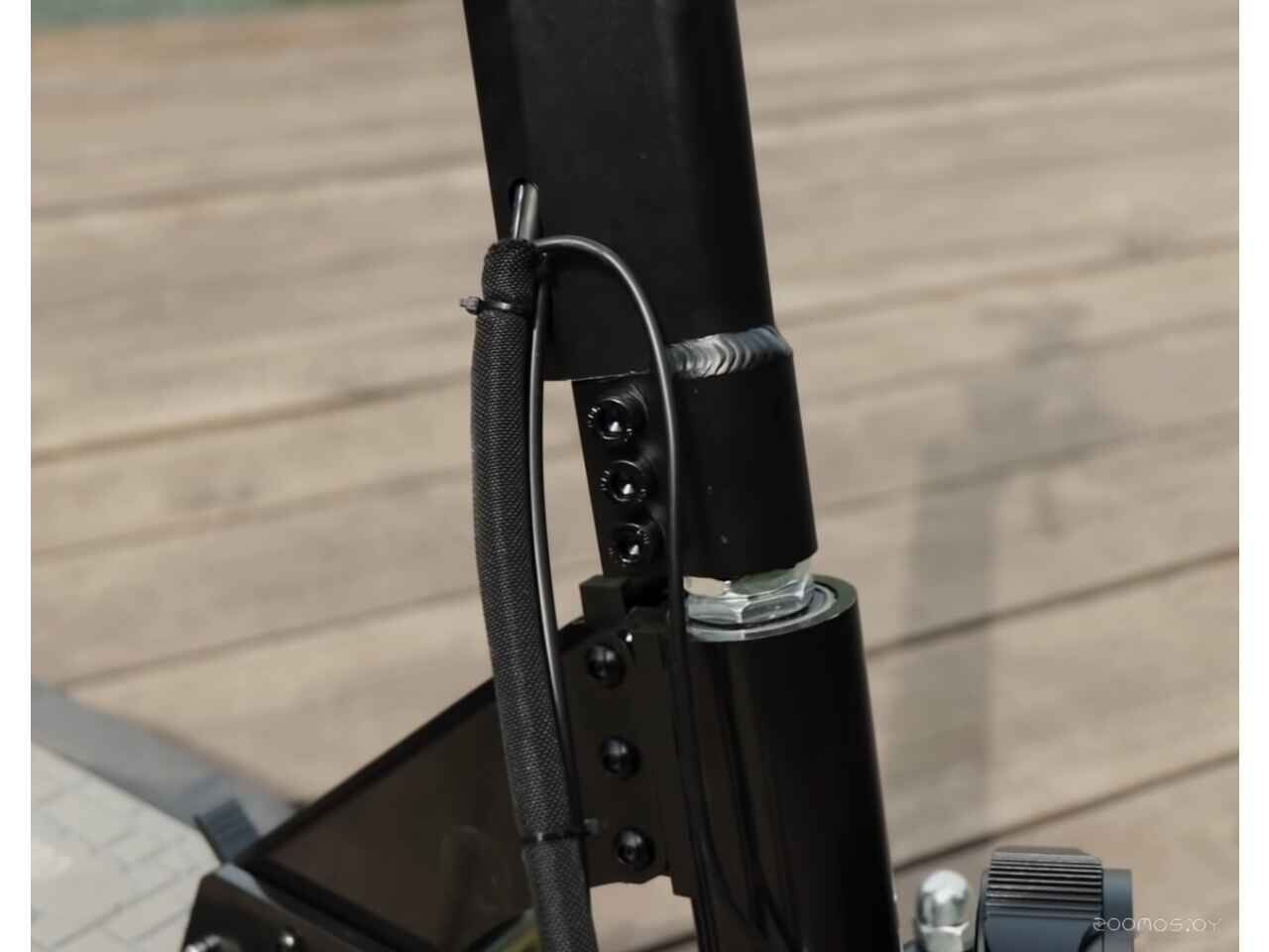 Электросамокат Kugoo M4 Pro 18 Ah 2021 (черный) Электросамокат Kugoo M4 Pro 18 Ah 2021 (черный)