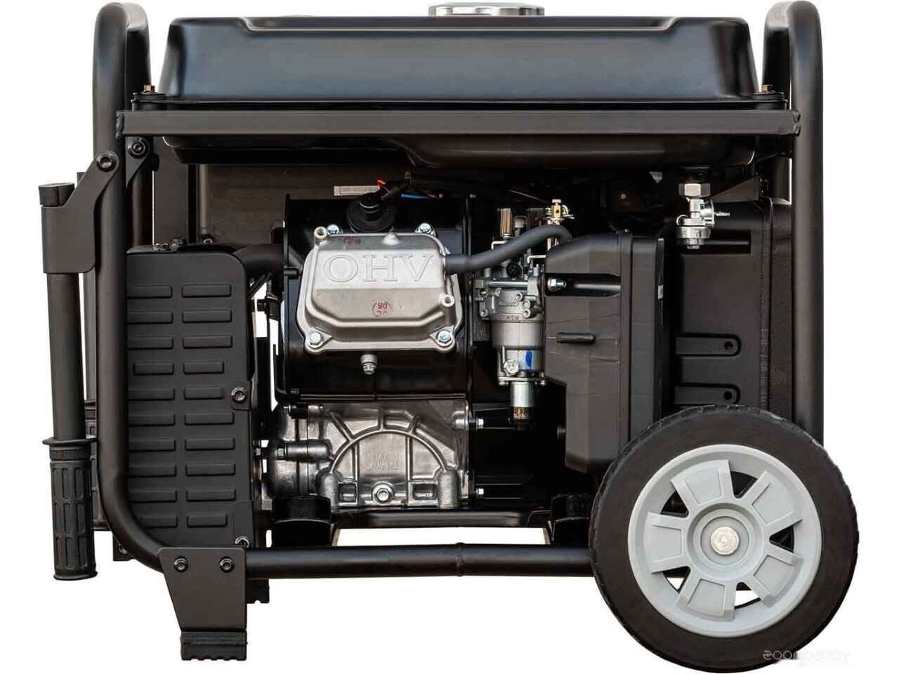 Бензиновый генератор Hyundai HHY 7055Si Бензиновый генератор Hyundai HHY 7055Si