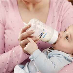 Кормление ребенка