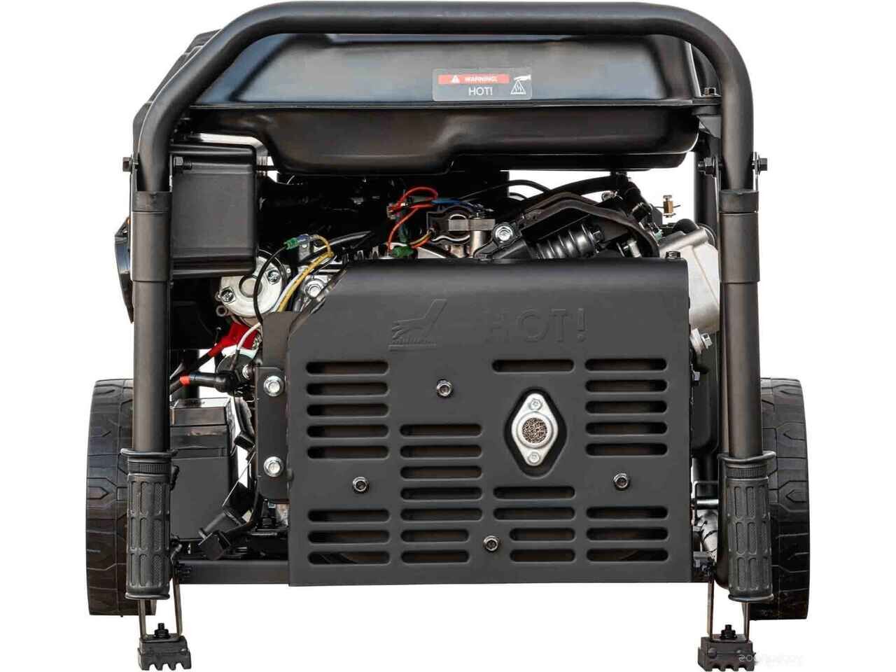 Бензиновый генератор Hyundai HHY 7055Si Бензиновый генератор Hyundai HHY 7055Si