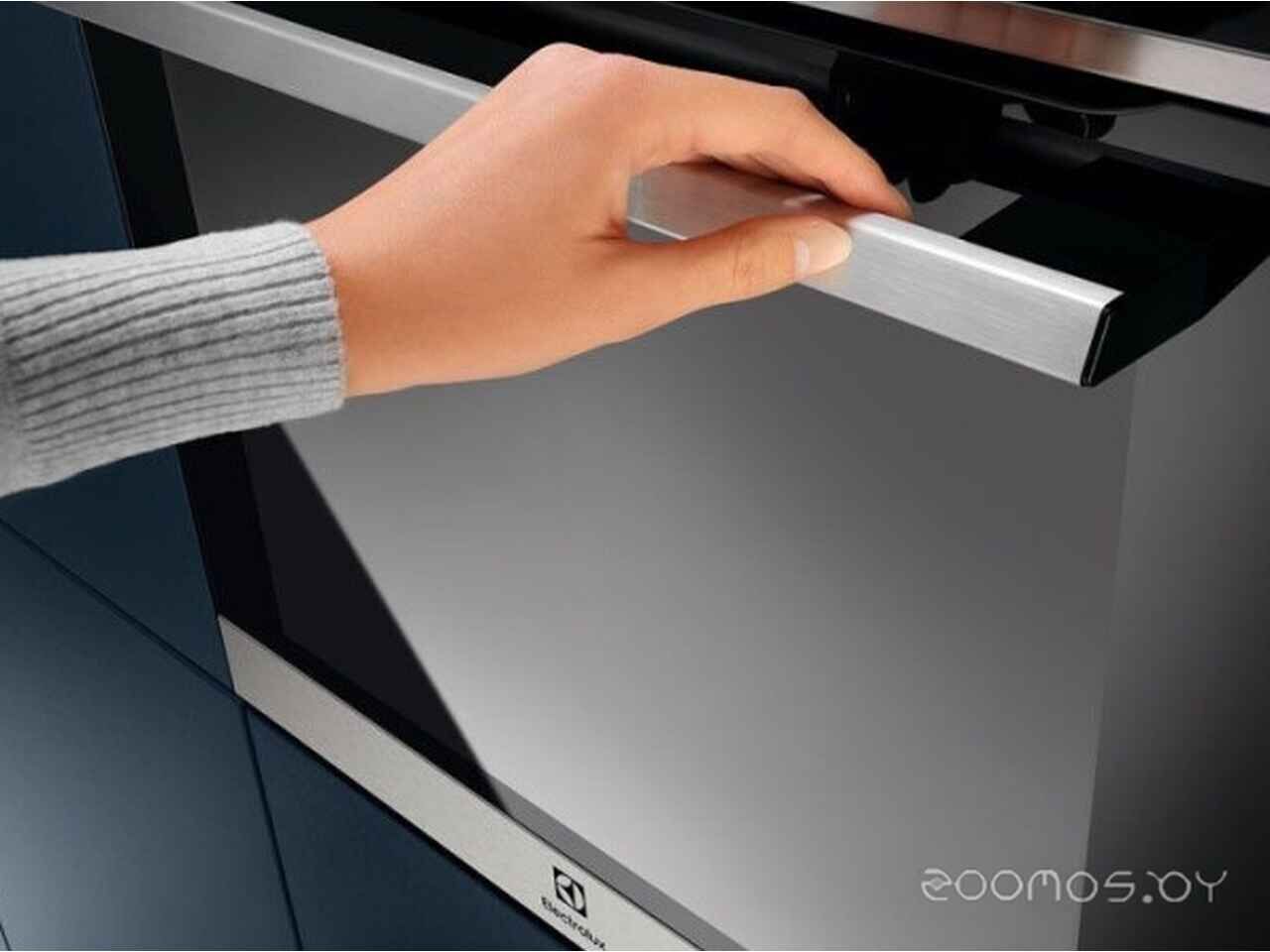 Электрический духовой шкаф Electrolux COE7P31X2 Электрический духовой шкаф Electrolux COE7P31X2