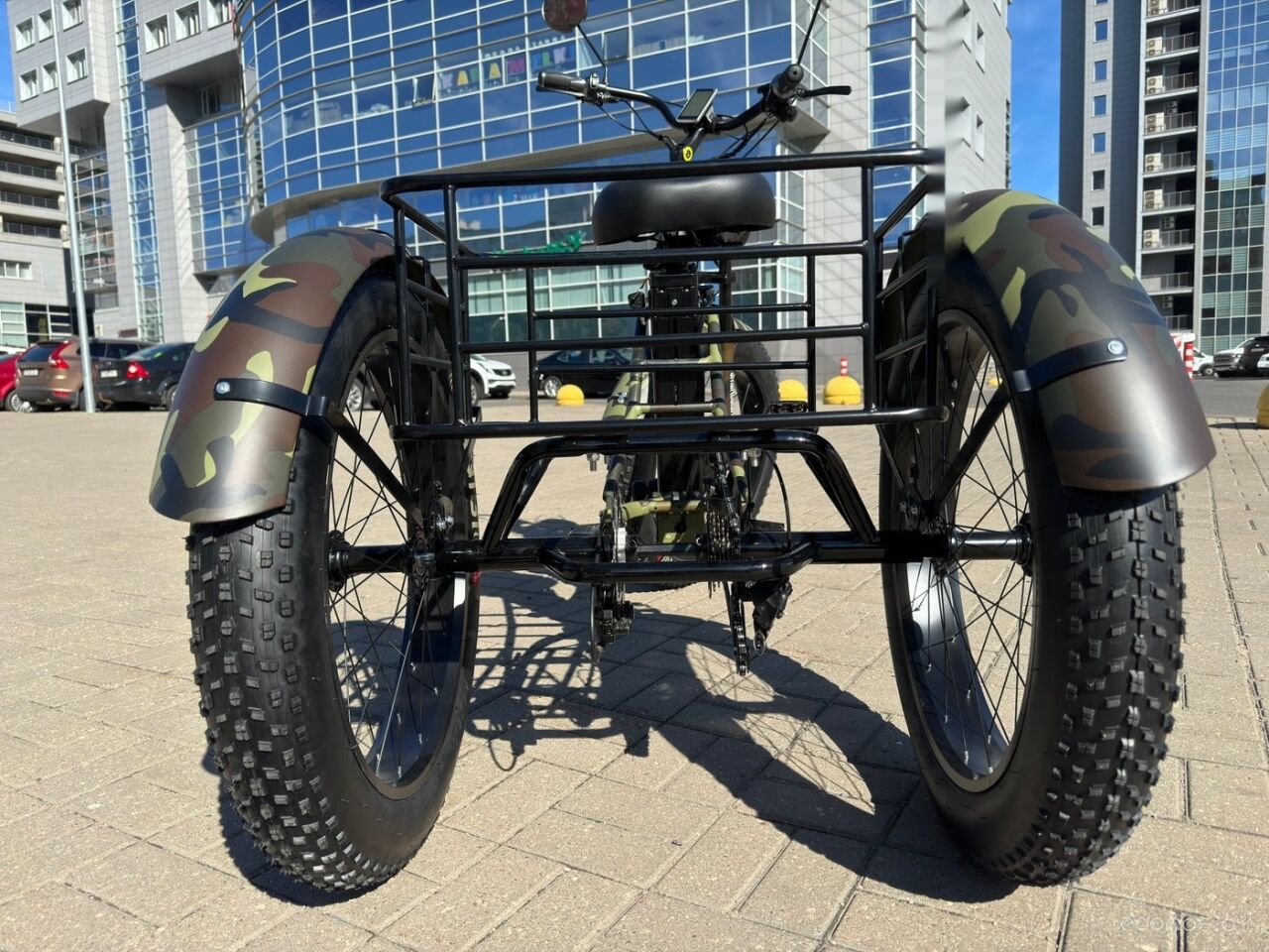 Электровелосипед Smart Balance Tank Trike 2024 (камуфляж) Электровелосипед Smart Balance Tank Trike 2024 (камуфляж)