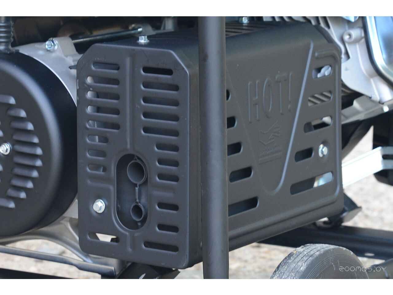 Бензиновый генератор ТСС SGG 5000EHNA Бензиновый генератор ТСС SGG 5000EHNA